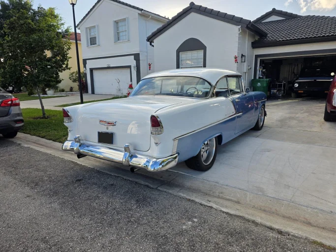 Vehicle image 103