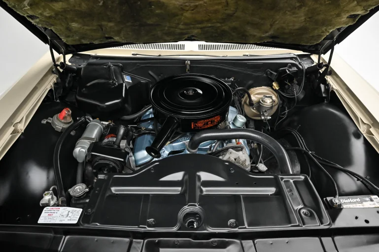 Vehicle image 335